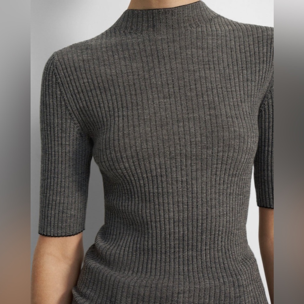Theory Gray Ribbed Sweater - Picture 2 of 8